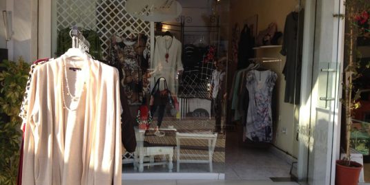 Nerja, Magasin de vêtements féminins