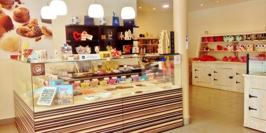 Torrevieja, Boutique de chocolat, marque internationale