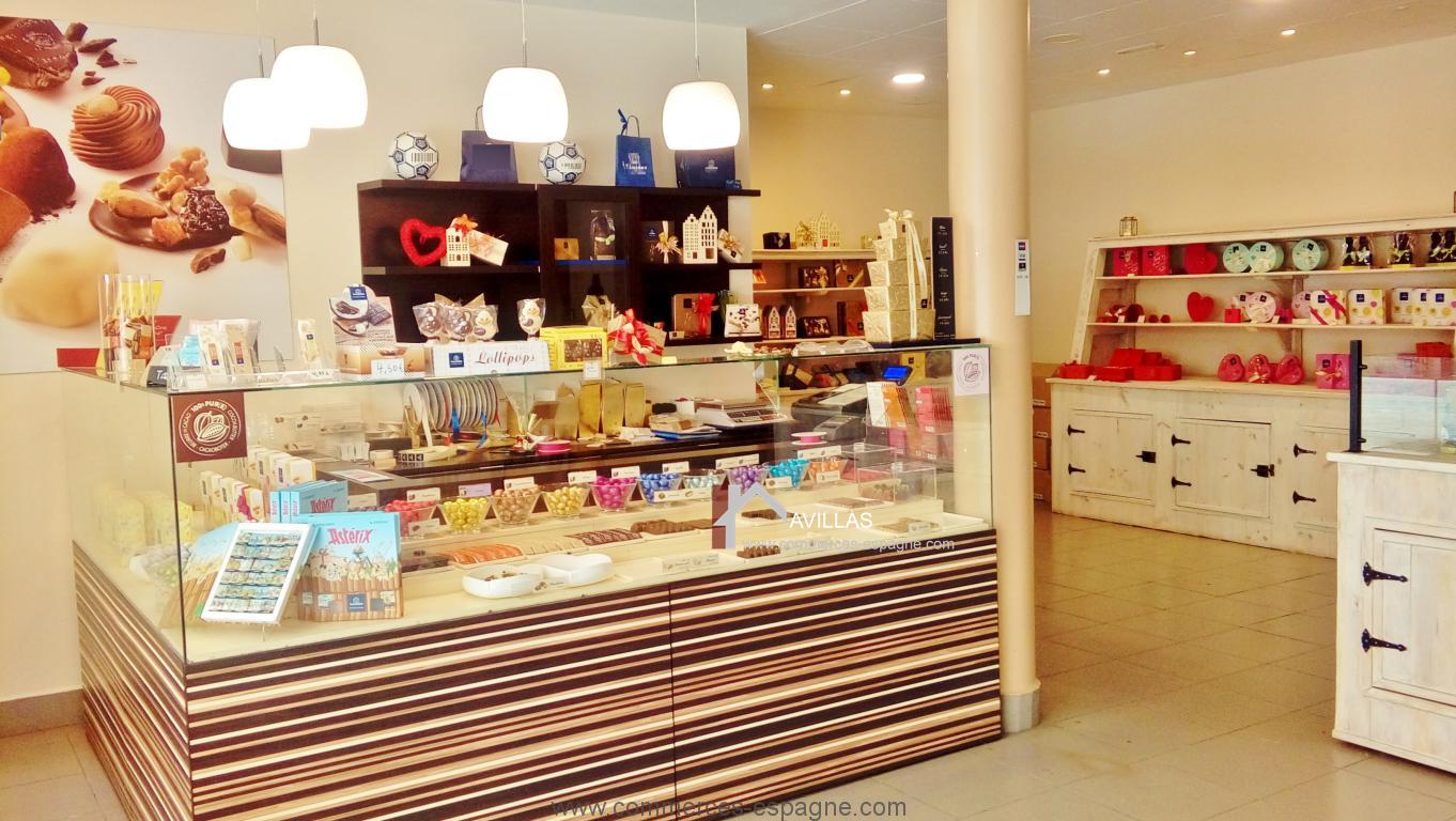 Torrevieja, Boutique de chocolat, marque internationale