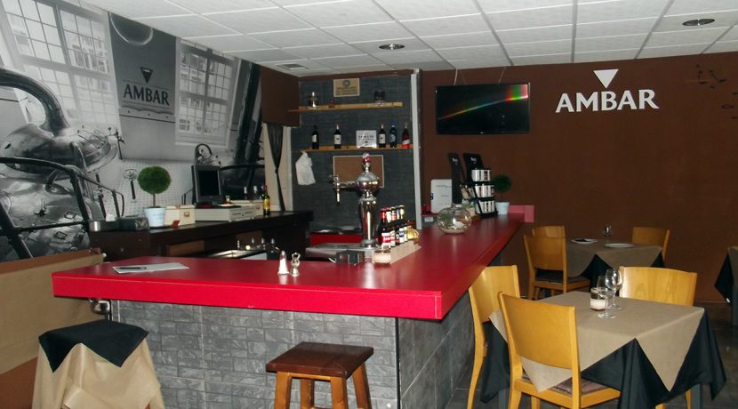 COM bar restaurant2