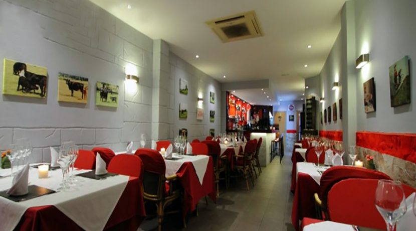 Benidorm-restaurant-avillas-commerces-COM30006 salle restaurant