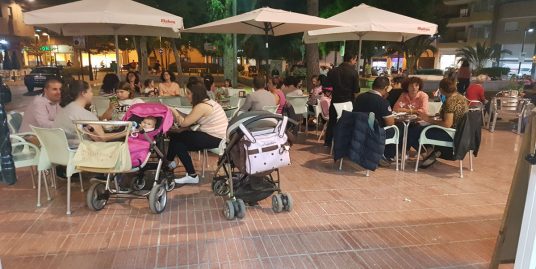 Alicante, bar restaurant avec terrasse