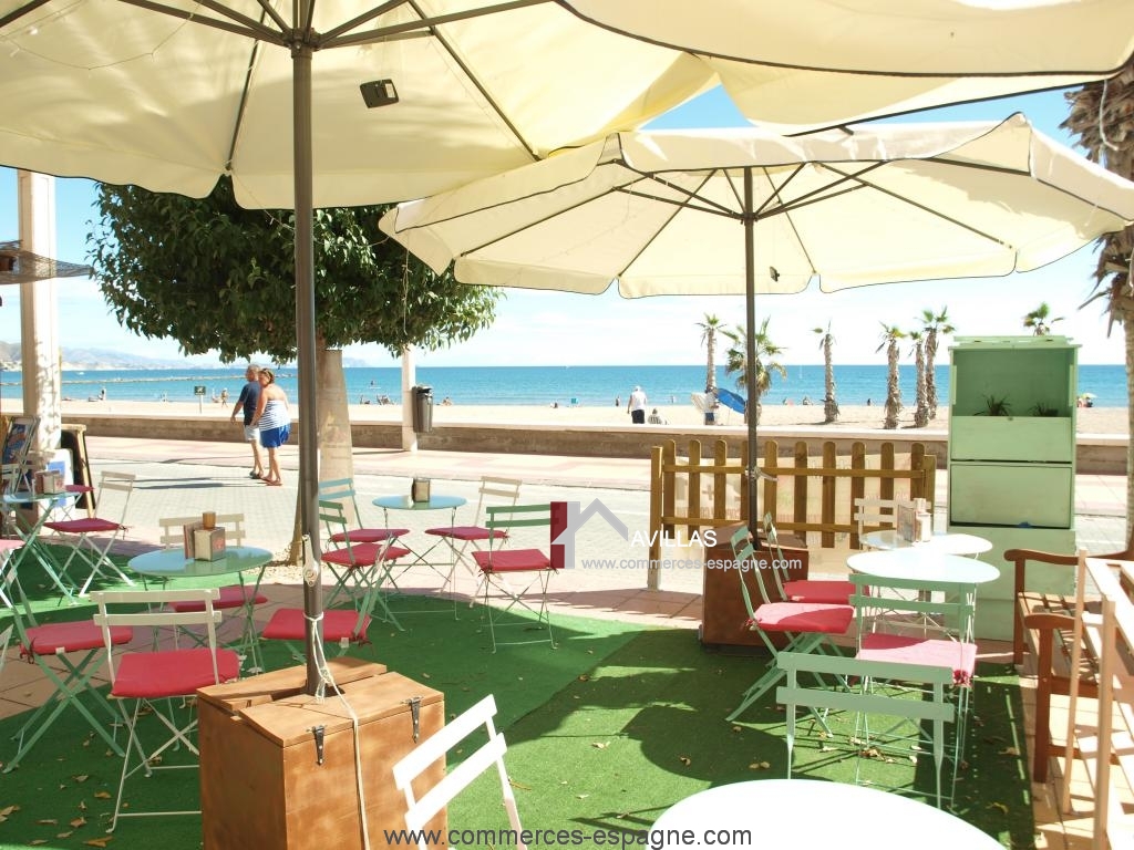 Alicante, Bar Tapas face à la plage