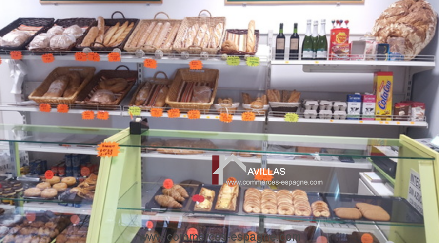 Girone, Boulangerie, Pâtisserie, dépôt de pain