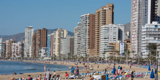 Benidorm, local commercial à louer