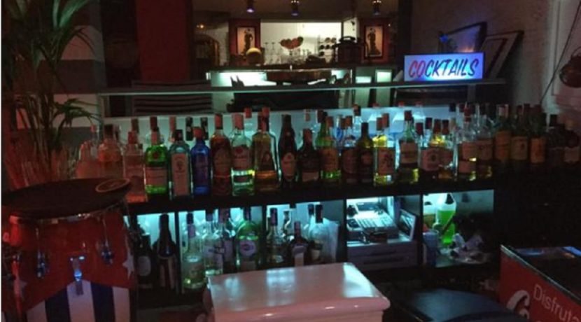 Torremolinos-bar de nuit-com20283-6