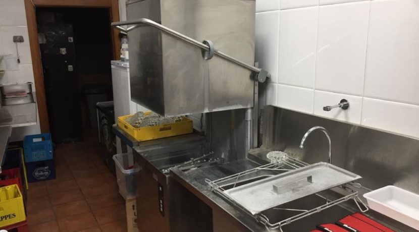 Albir-restaurant karaoke-com20450-3