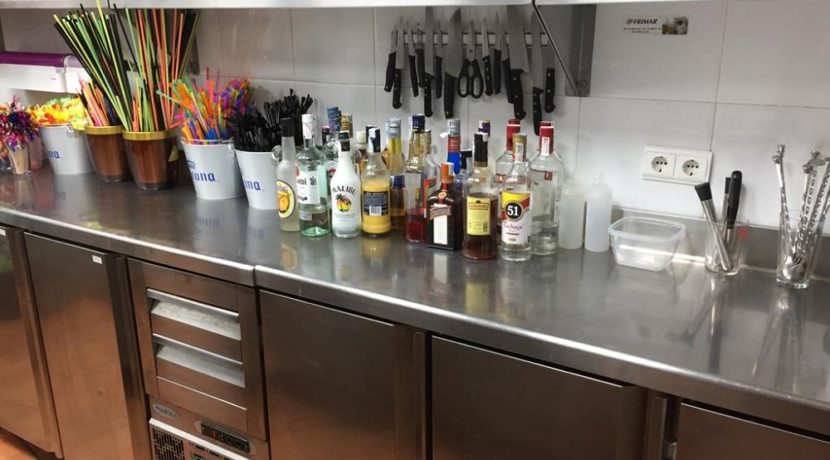 Albir-restaurant karaoke-com20450-5