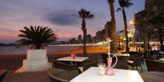 Bar Restaurant à Benidorm, face à mer