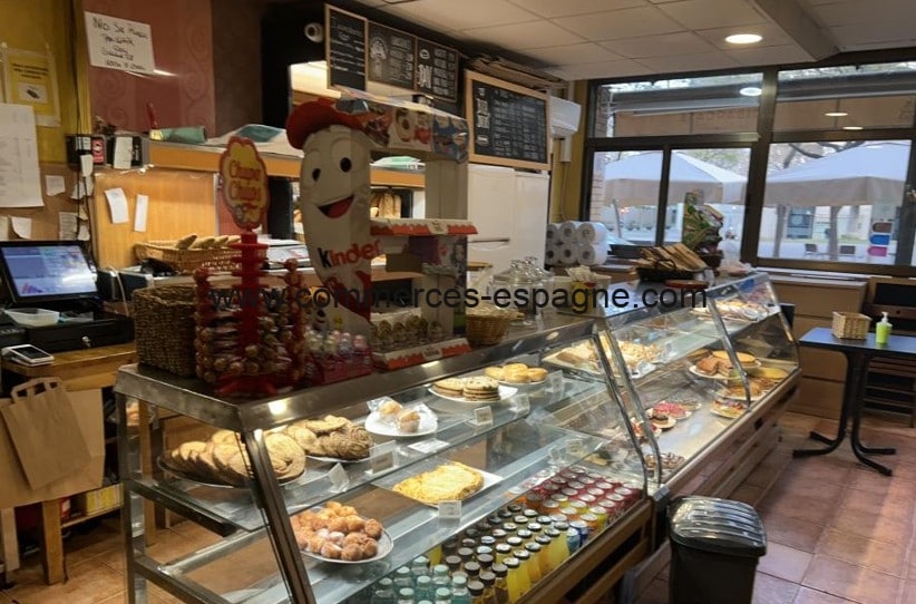 Barcelone - Boulangerie Patisserie Caféteria - COM25013 - Comptoir1