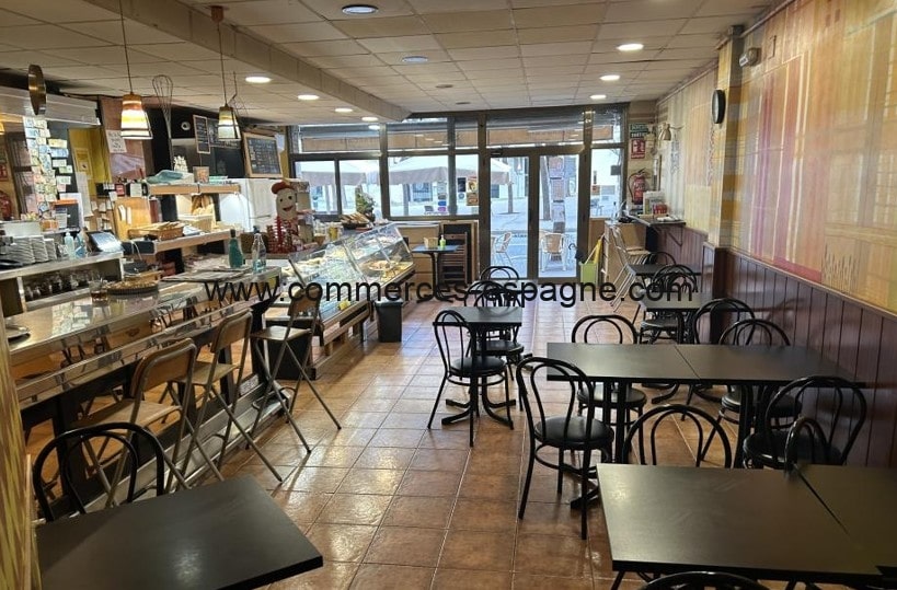 Barcelone - Boulangerie Patisserie Caféteria - COM25013 - Salle 2