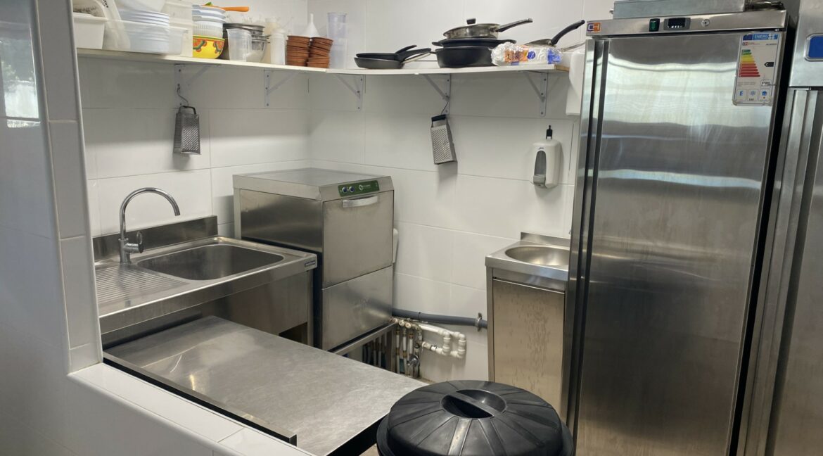 Cambrils - Bar Restaurant - COM25017 - Cuisine